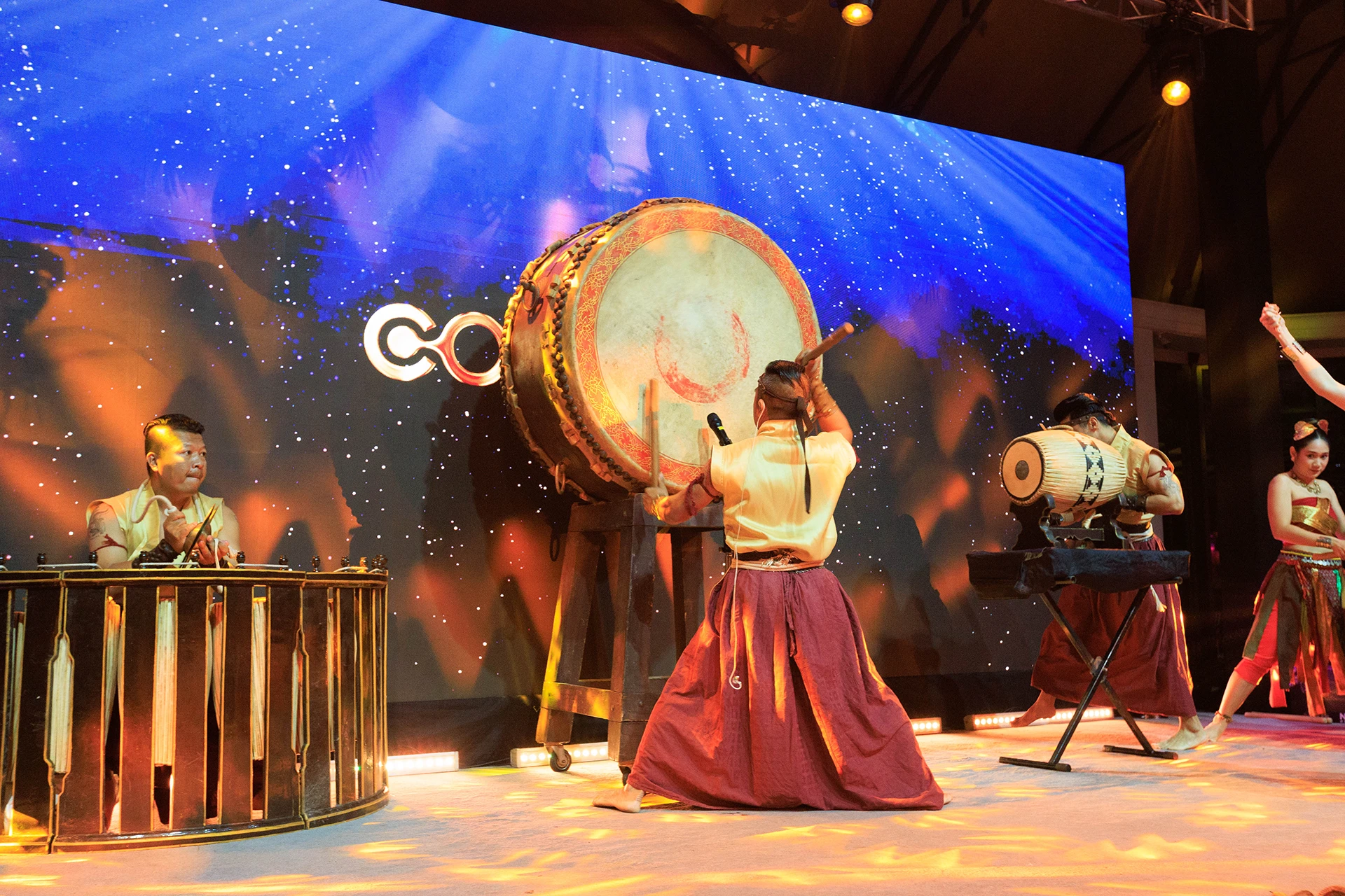 Corporate incentive travel drummers gala dinner Bangkok